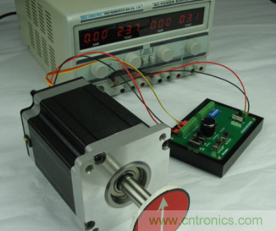 圖1:步進電機及驅動器