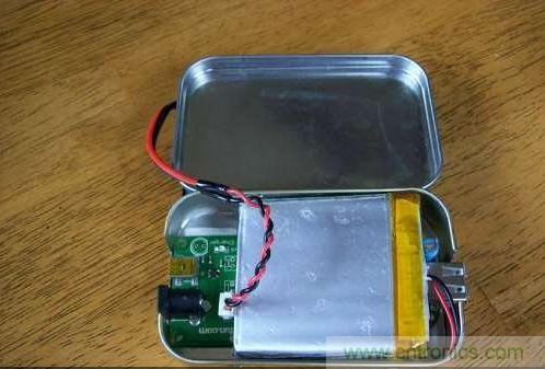 創意DIY:自制iPhone太陽能充電器