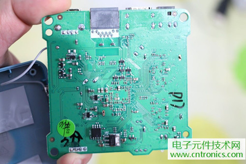 【拆解】不如小米?愛(ài)奇藝盒子全網(wǎng)首拆