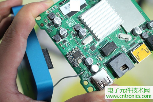 【拆解】不如小米?愛(ài)奇藝盒子全網(wǎng)首拆