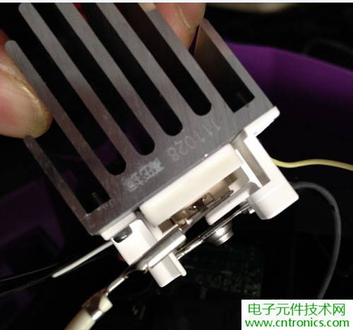 PM2.5殺手!松下納米水離子空氣凈化器拆解