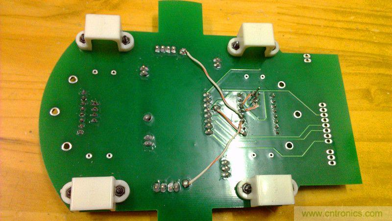 多圖殺貓！PCB版藍(lán)牙智能小車DIY