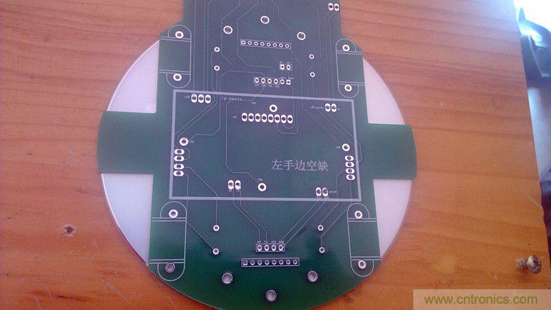 牛人力作！PCB版藍(lán)牙智能小車DIY