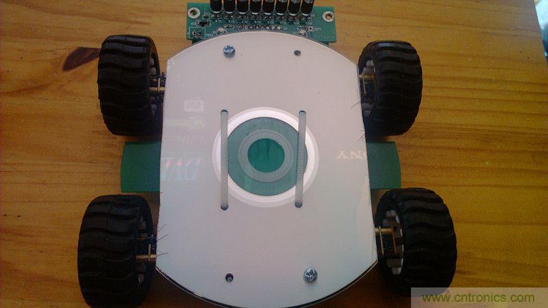 牛人力作！PCB版藍(lán)牙智能小車DIY