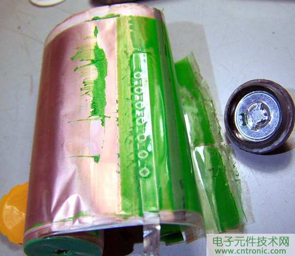 筆記本電池拆解,探秘電池內部結構