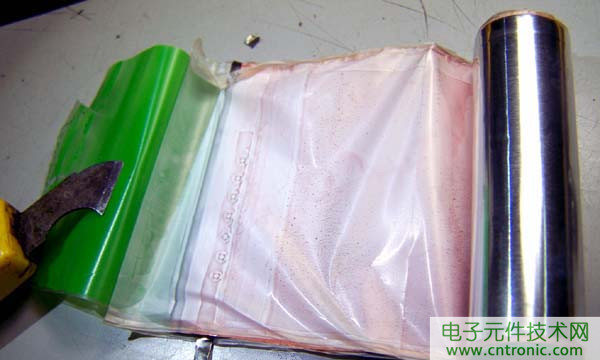 筆記本電池拆解,探秘電池內部結構