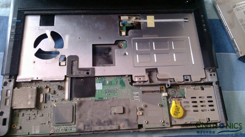 創意DIY:將筆記本大卸八塊做成臺式機!