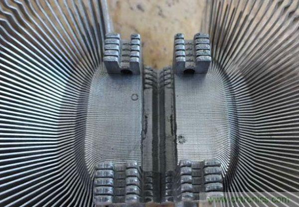 變廢為寶!風扇散熱器變身山寨LED燈