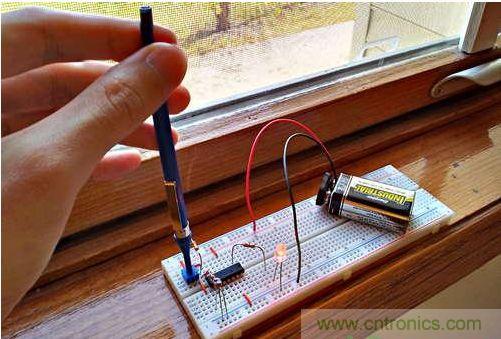 DIY:教你10分鐘自制光線探測器