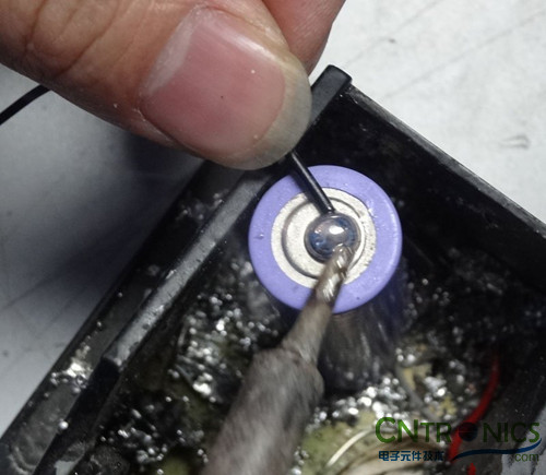 達人創(chuàng)意DIY:無線2.4G音頻收發(fā)器