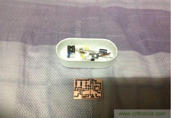 轉印、刮焊盤、備元件準備焊接