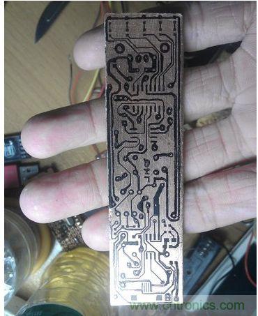 精巧DIY:綠色天然環保的太陽能移動電源