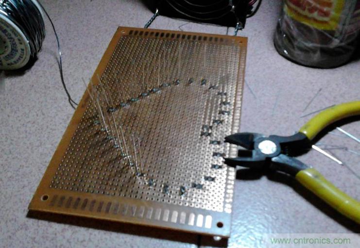 三八節(jié)將至！DIY心形LED流水燈！你們懂的~