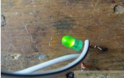 創意DIY!迷你風力發電機!