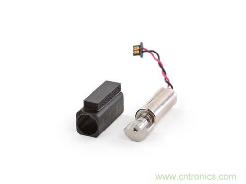 牛人強拆！新HTC One(M8)真機精密做工難修理