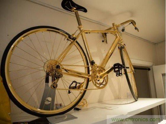 揭秘:24K黃金版iPhone6的華麗誕生