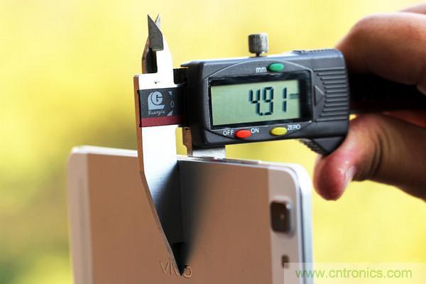 有圖有真相!暴拆VIVO X5 MAX,揭秘“最薄之謎”