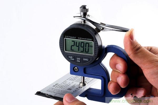 有圖有真相!暴拆VIVO X5 MAX,揭秘“最薄之謎”