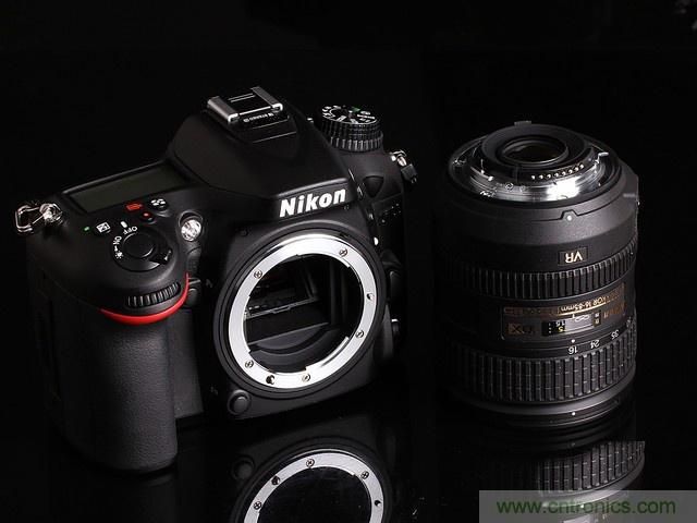 尼康D7100黑色外觀圖