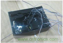 周立功“懸絲診脈”專業打造電源模塊熱設計