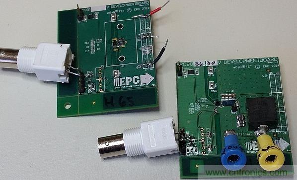 圖1：這里僅在左側的電路板上配備了半橋配置，右側的電路板配備了完整的DC-DC轉換器。香蕉插座可將測試板連接至電子負載。通過BNC連接器可連接至外部脈沖發生器。