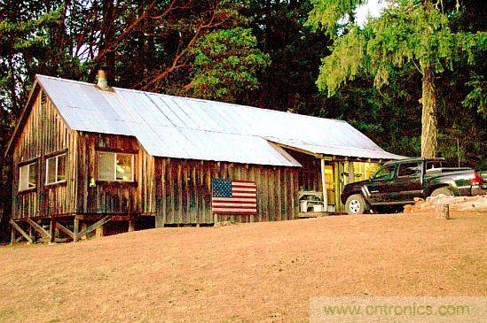 圖1:位于加州北部的小木屋。