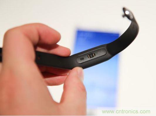 小米手環光感版體驗：便宜實惠，功能尚可