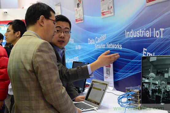 由十余款創(chuàng)客設(shè)計(jì)看FPGA如何在智能硬件界“大展拳腳”?