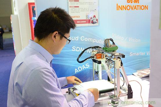 由十余款創(chuàng)客設(shè)計(jì)看FPGA如何在智能硬件界“大展拳腳”?