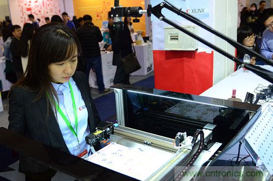 由十余款創(chuàng)客設(shè)計(jì)看FPGA如何在智能硬件界“大展拳腳”?