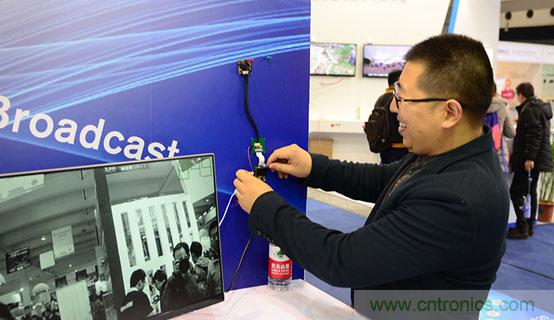 由十余款創(chuàng)客設(shè)計(jì)看FPGA如何在智能硬件界“大展拳腳”?