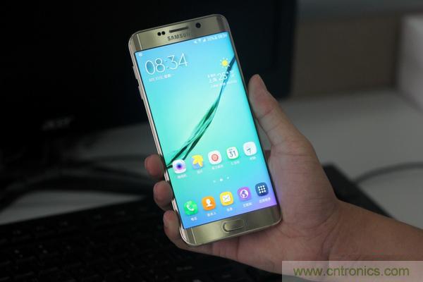 三星S6 Edge+拆解：比S6 Edge加在哪里？