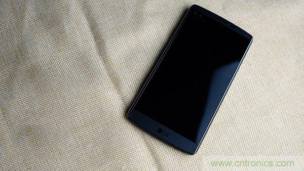 業(yè)界良心 LG V10 評(píng)測(cè):剛毅、冷峻，不失人性化