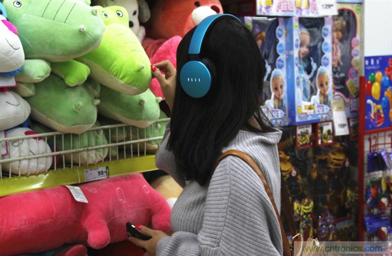 頭條哥的夢想之作!FIIL耳機(jī)能讓汪峰上頭條否?