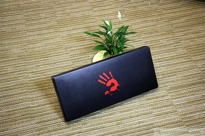 曾經的網吧統治者—雙飛燕血手幽靈機械鍵盤,真世界最快?