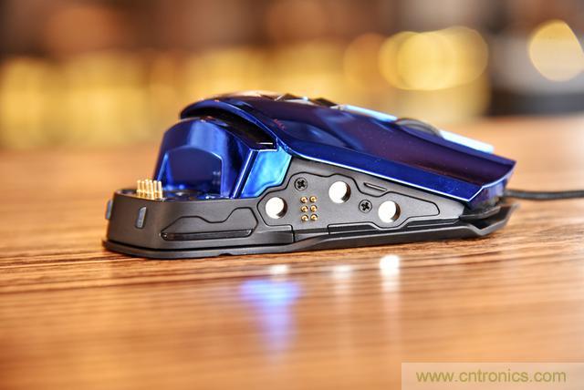 左手寫愛，右手寫他——從此鍵盤鼠標(biāo)不分家！