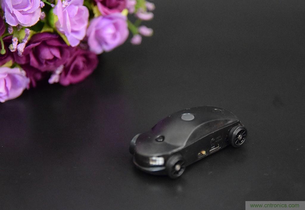 虛擬與現實相結合的飛車游戲，讓你體驗速度與激情的碰撞！