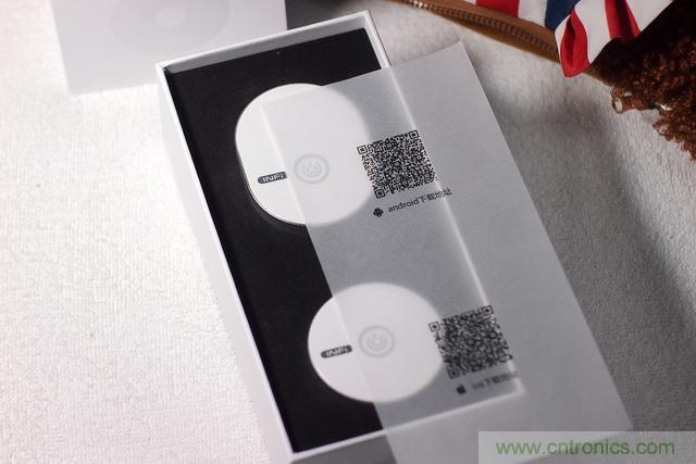 路由器也跟風玩分體設(shè)計,你咋不上天呢?