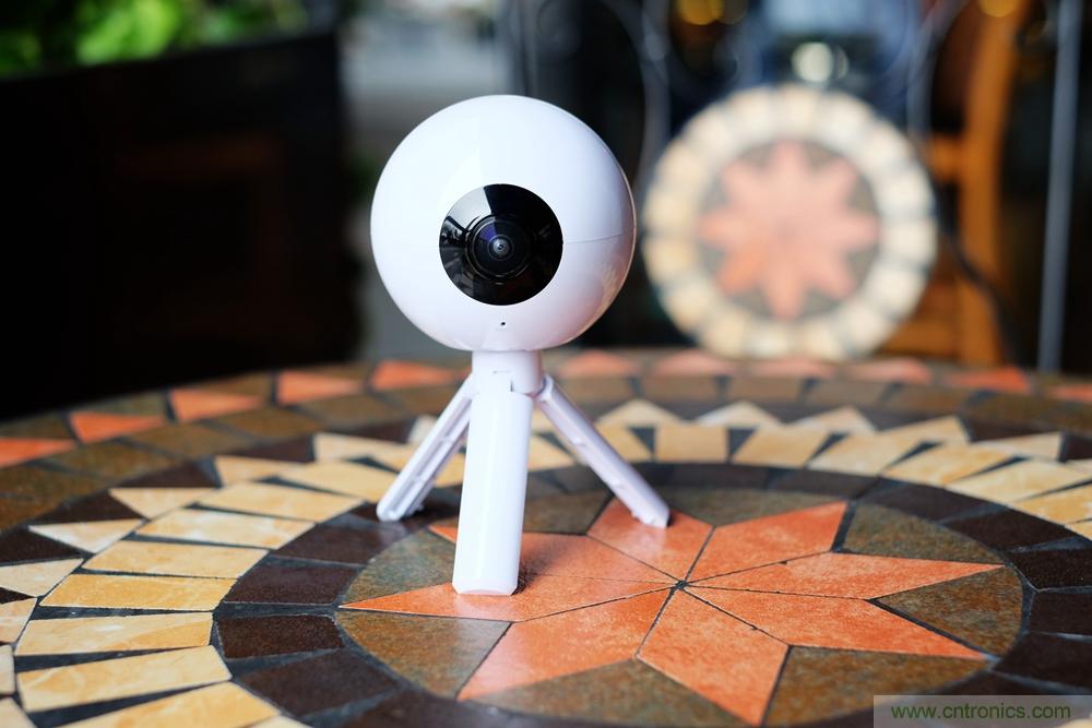 造型神似BB8，讓照片翻滾起來&mdash;&mdash;暴風魔眼