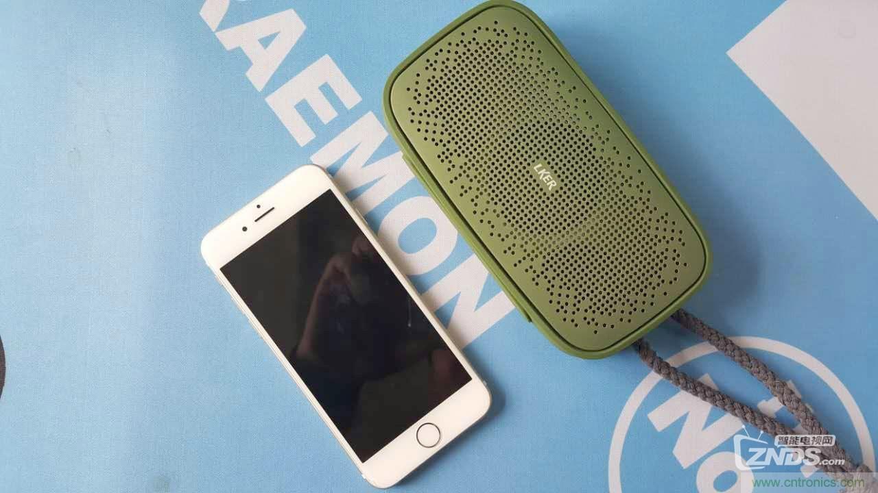 搞怪“美人魚”盡享靈克藍牙音箱的天籟之音！