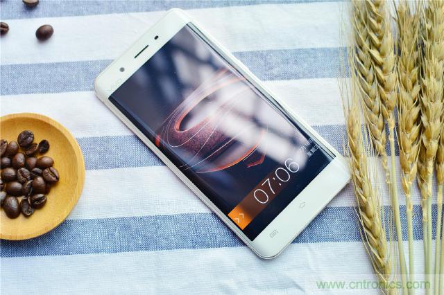 國產(chǎn)手機新標桿-vivo Xplay5全面測評