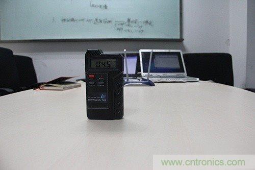 揭真相!無線路由器的輻射到底可怕嗎?