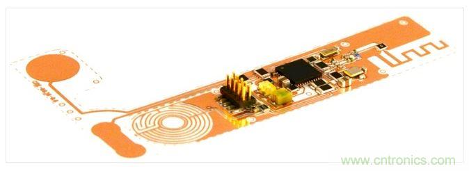 藍牙傳感器電路：可以折疊成想要的形狀，并用塑料制造出來。