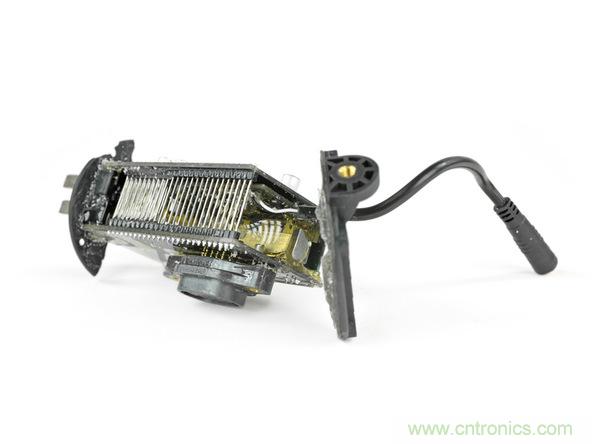 從電池到傳感器，完整拆解小米智能自行車