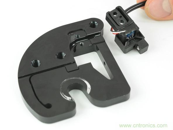 從電池到傳感器，完整拆解小米智能自行車