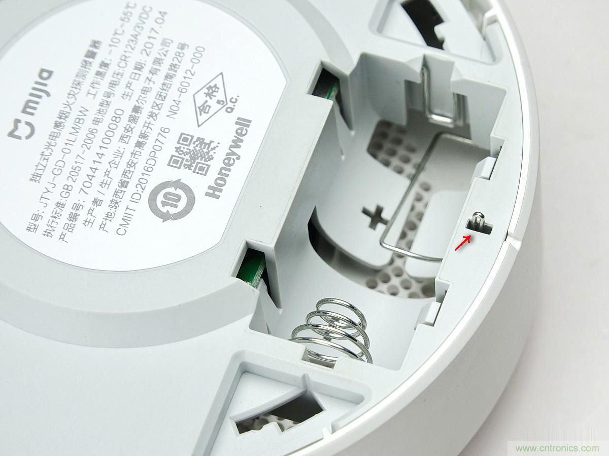 小米煙霧報警器拆解:一顆電池可用五年是如何做到的?
