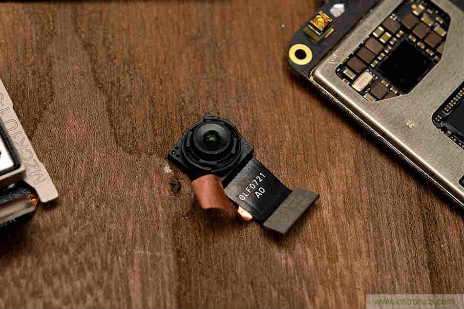 拆解魅族15 Plus：玩轉(zhuǎn)了新概念，但其工藝究竟如何？