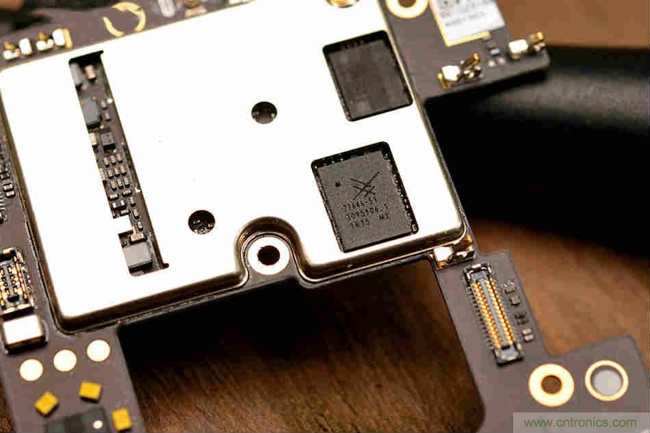 拆解魅族15 Plus：玩轉(zhuǎn)了新概念，但其工藝究竟如何？