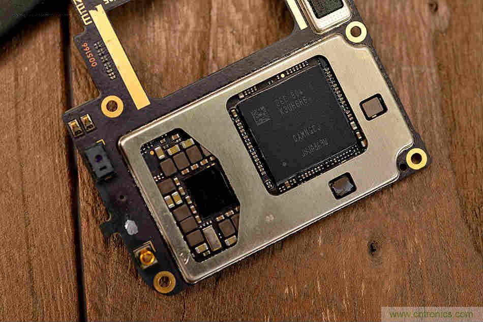 拆解魅族15 Plus：玩轉(zhuǎn)了新概念，但其工藝究竟如何？