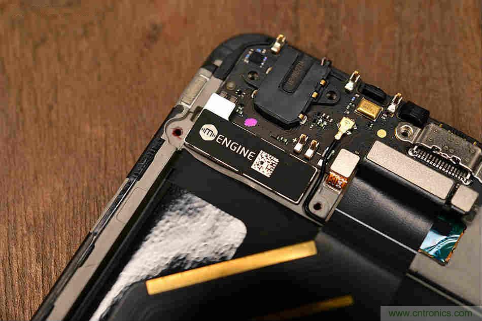 拆解魅族15 Plus：玩轉(zhuǎn)了新概念，但其工藝究竟如何？